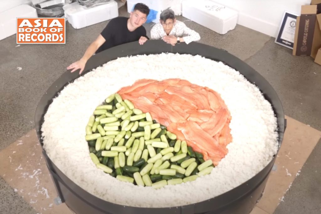 World Record for Largest Sushi Roll by an individual - Asia Book of Records