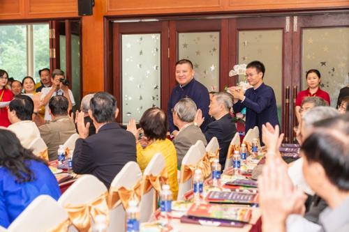 Grand-Reunion-of-World-Record-Presidents-in-Vietnam-73